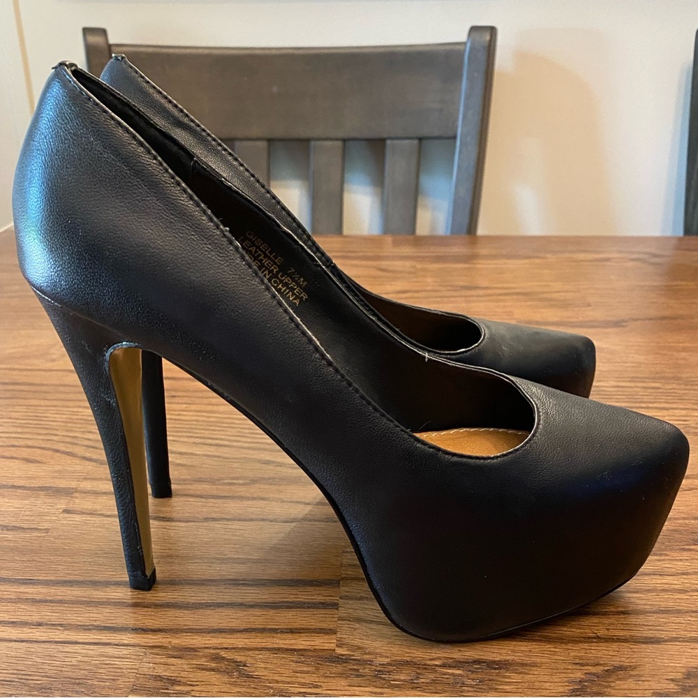 NWOB Genuine Leather Platform Heels